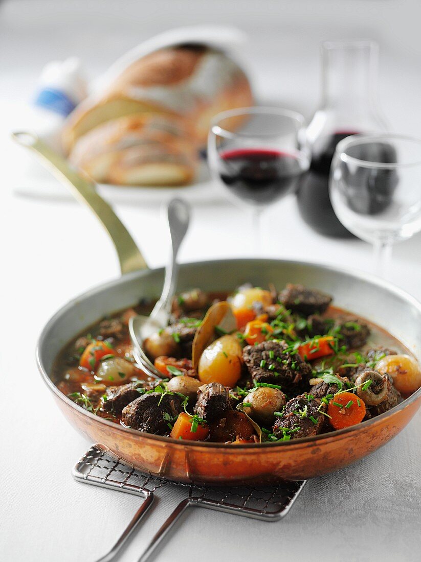 Boeuf Bourguignon (Rindfleisch in Rotwein, Frankreich)