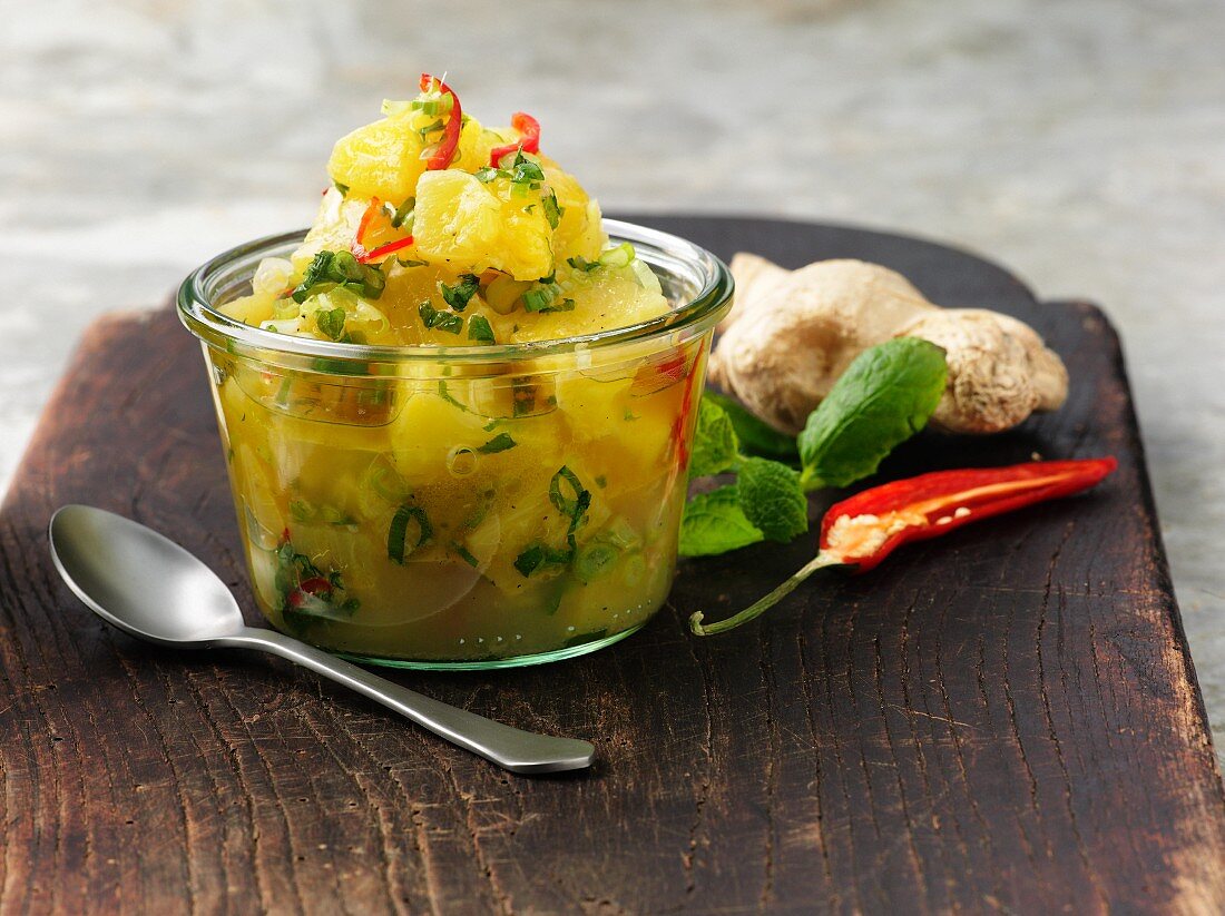 Pineapple salsa with ginger and chillis