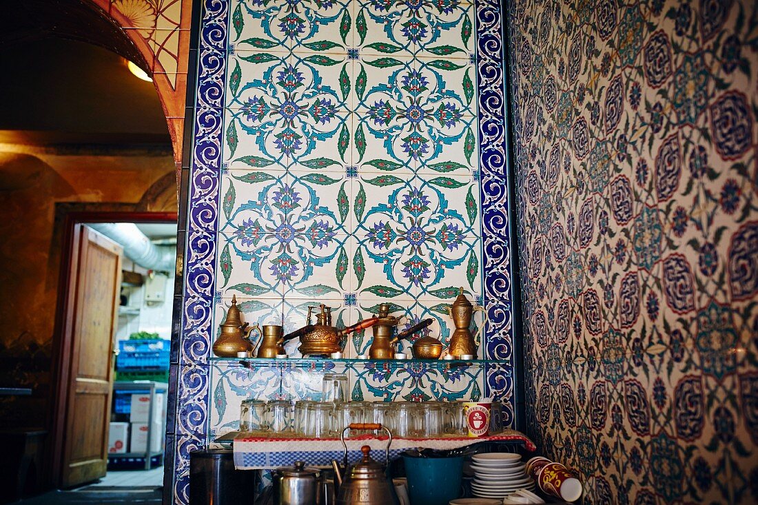 Turkish mocha pots in a cafe