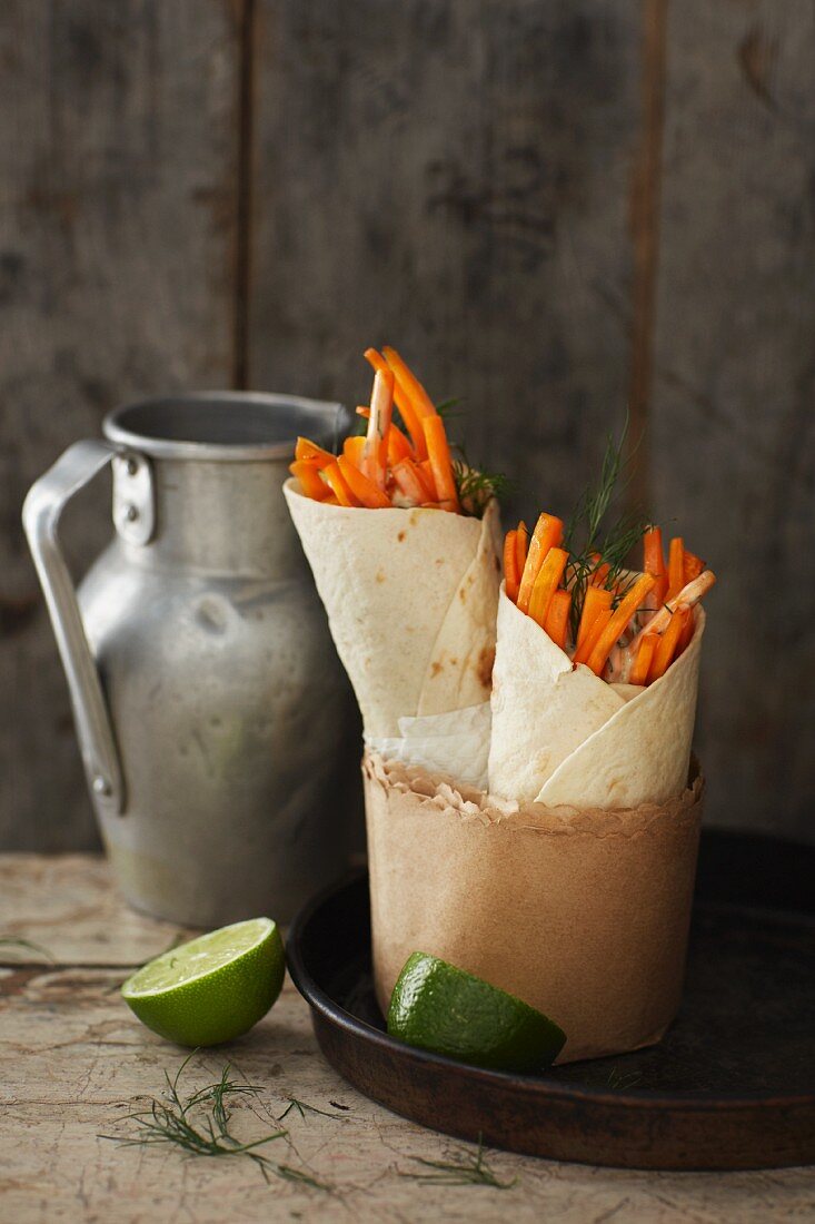 Carrot salad wraps with a cashew nut dressing