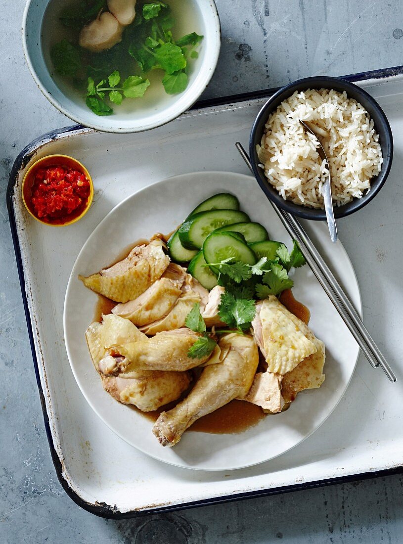 Hähnchen mit Reis und Gurken (Hainan, China)