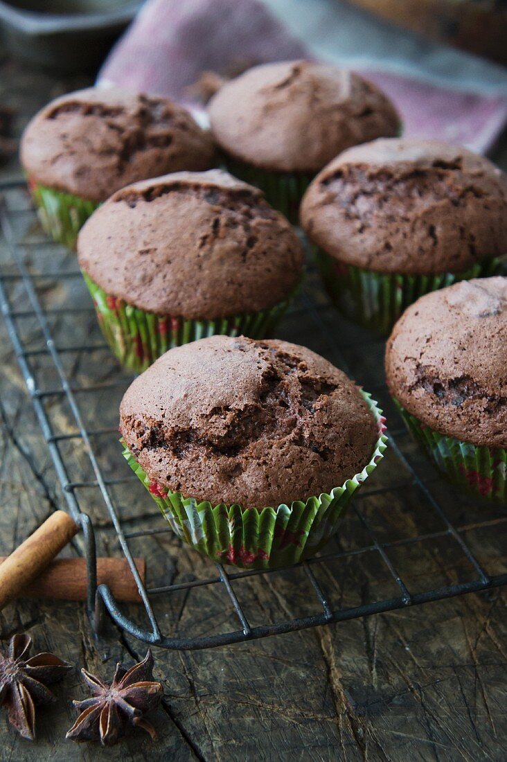 Chocolate muffins with cinnamon and star anise