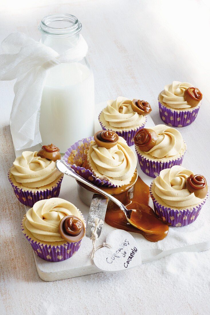 Cupcakes with caramel cream