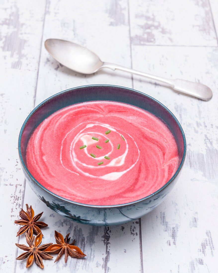 Cream of beetroot soup with cannellini beans and apple