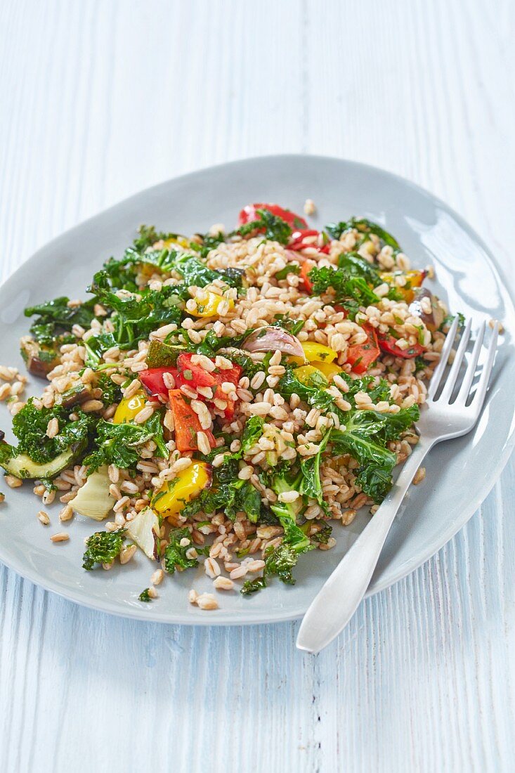 Farro salad with roast vegetables and kale