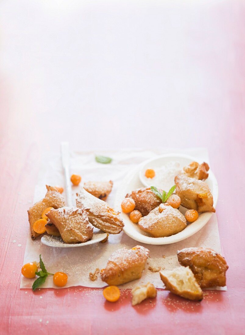 Physalis and lime beignets with cinnamon