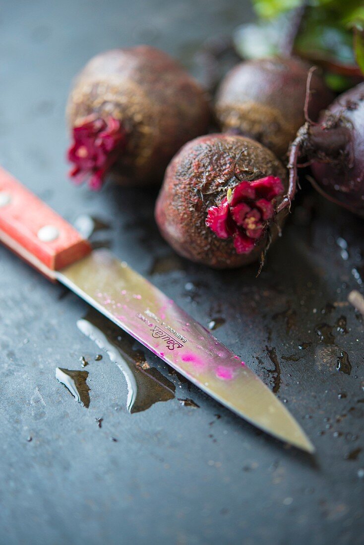 Beetroot with a knife