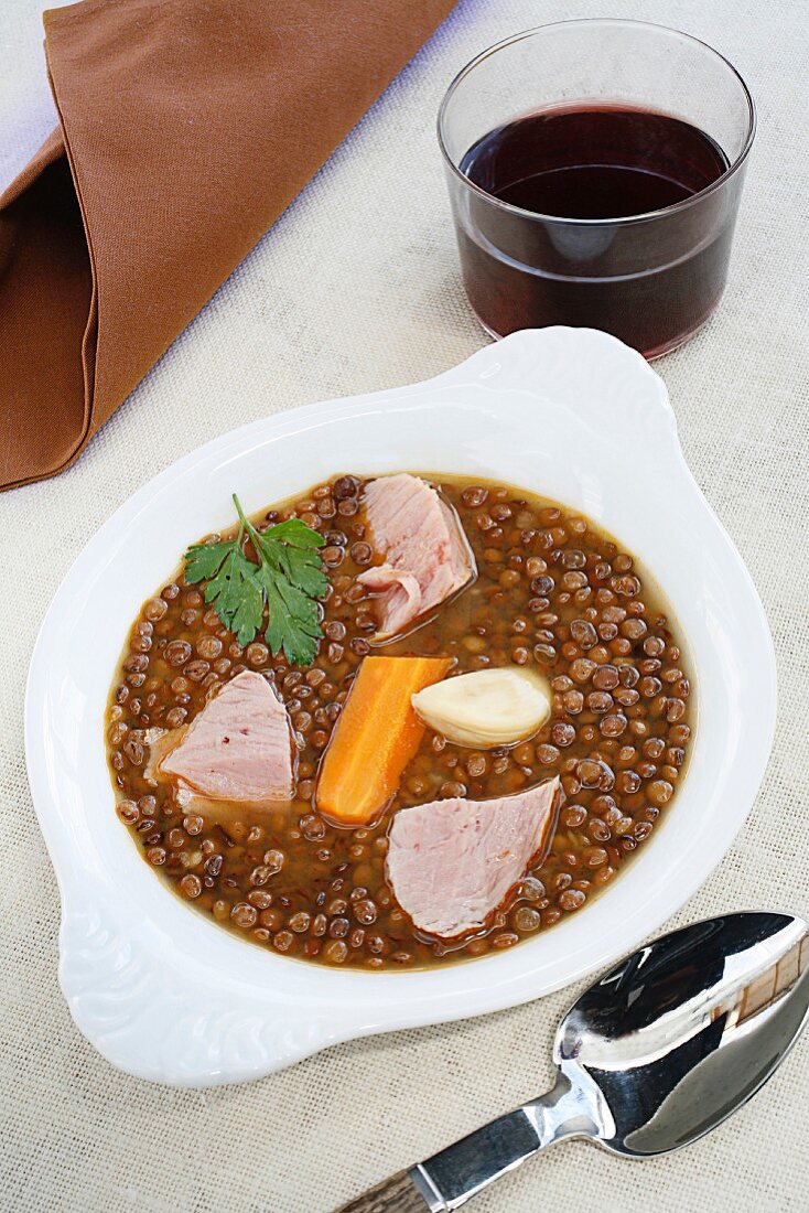 Lentil stew with salted pork