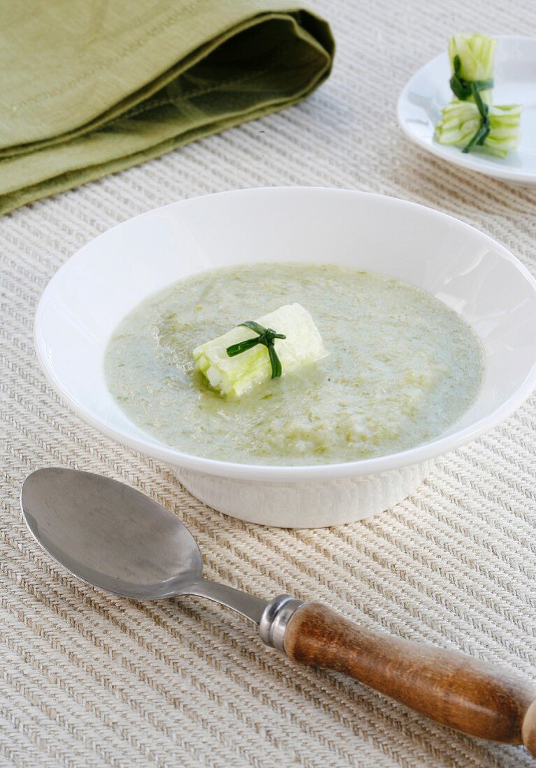 Salat-Zwiebelsuppe