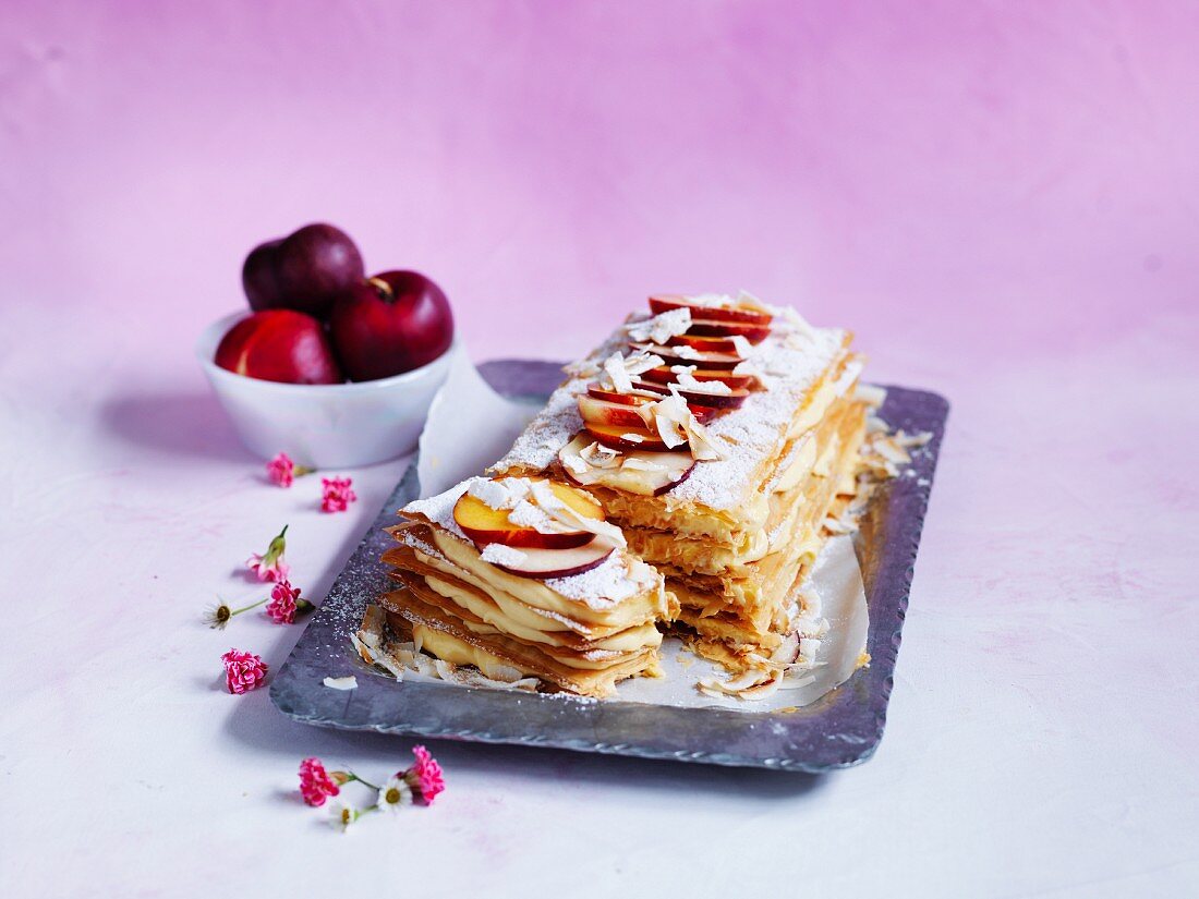 Mille Feuille mit Kokos-Vanille-Creme