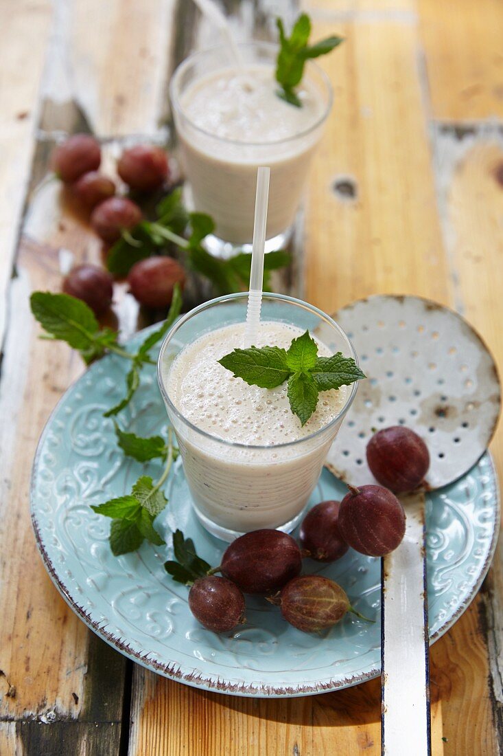 A gooseberry smoothie with mint