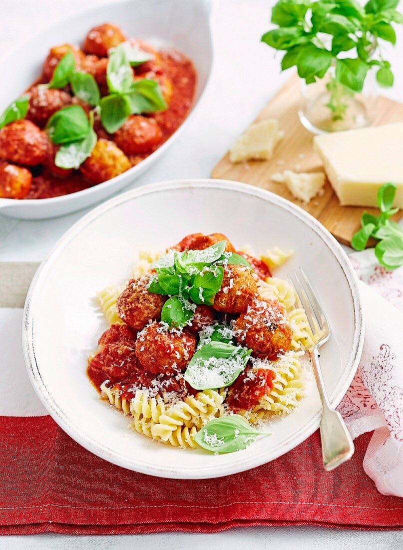 Chicken meatballs with pasta