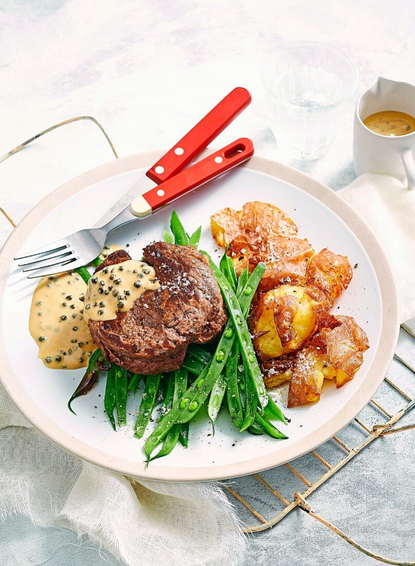 Pfeffersteak mit knusprigen Kartoffeln