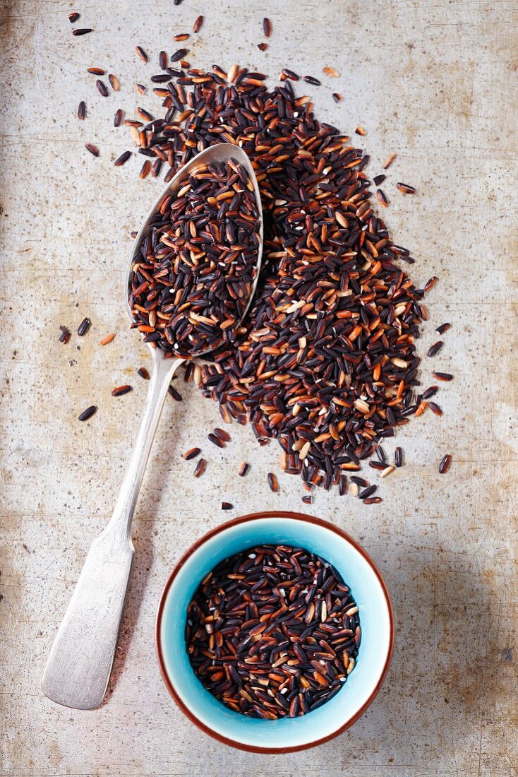 Wholemeal black rice