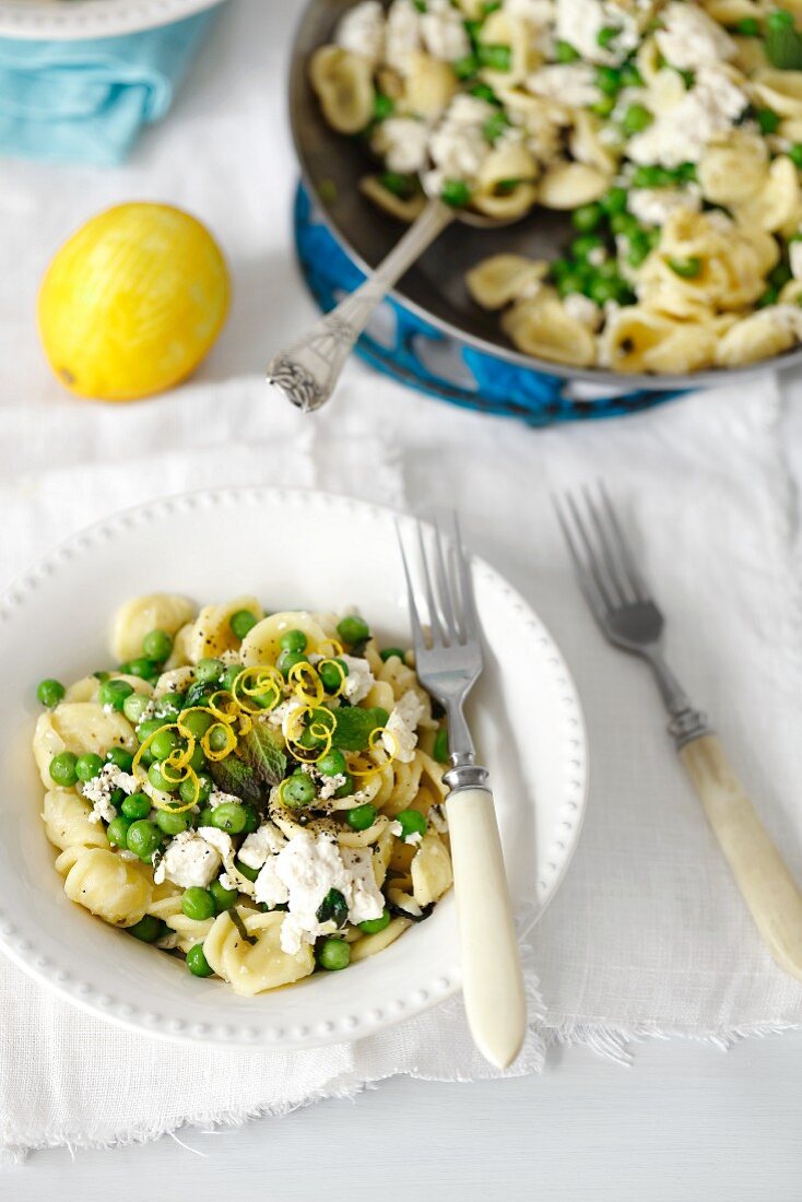 Orecchiette with green peas, ricotta and lemons