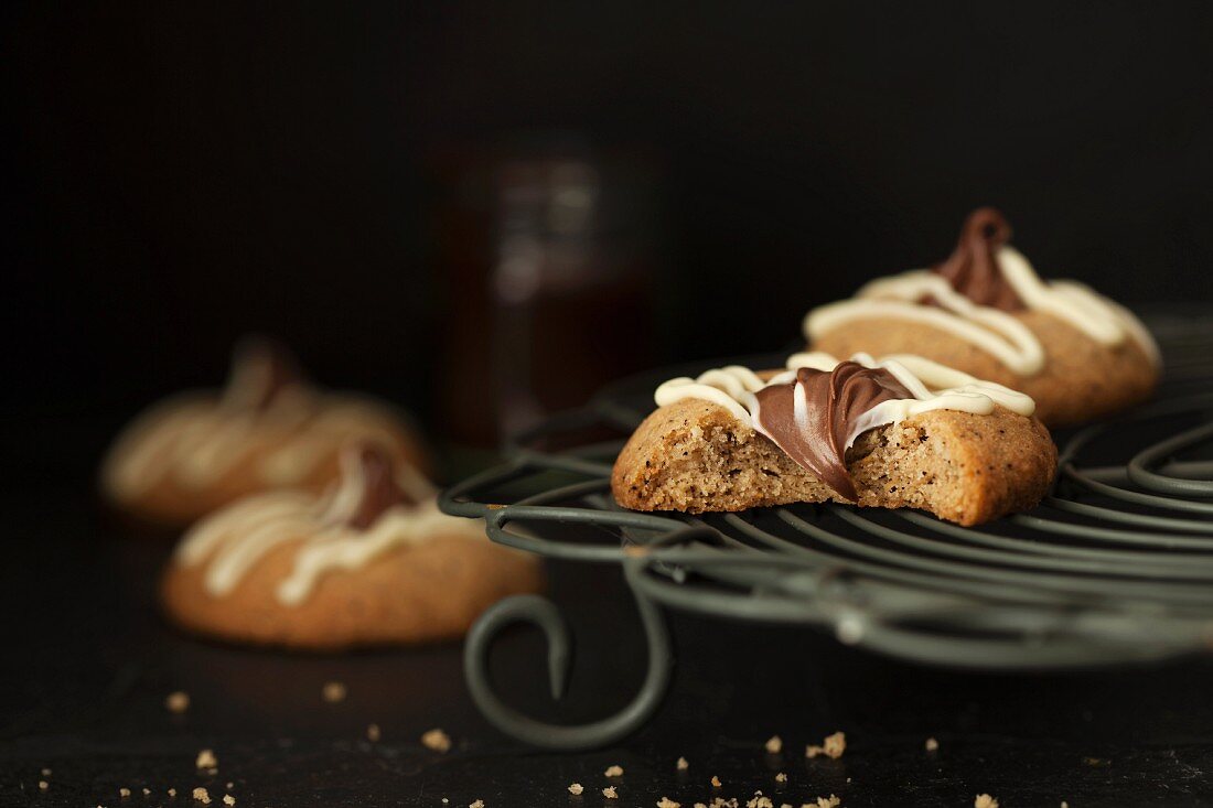 Espresso-Haselnuss-Cookies mit Nussnougatcreme