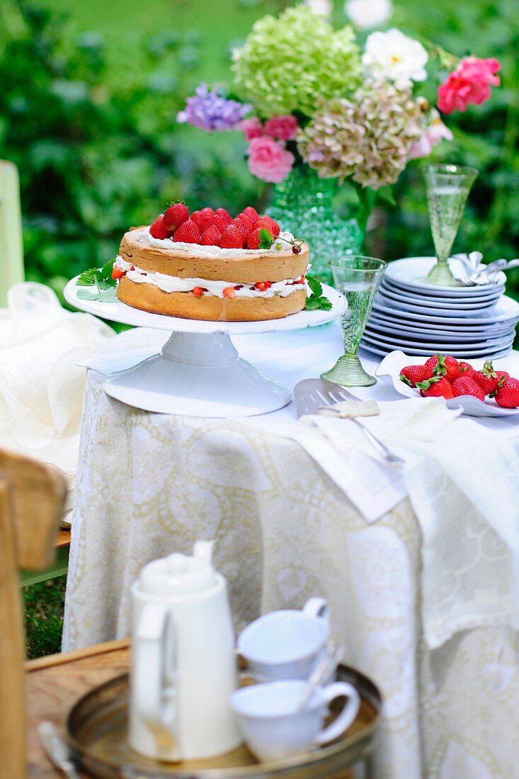 Angel cake with strawberries