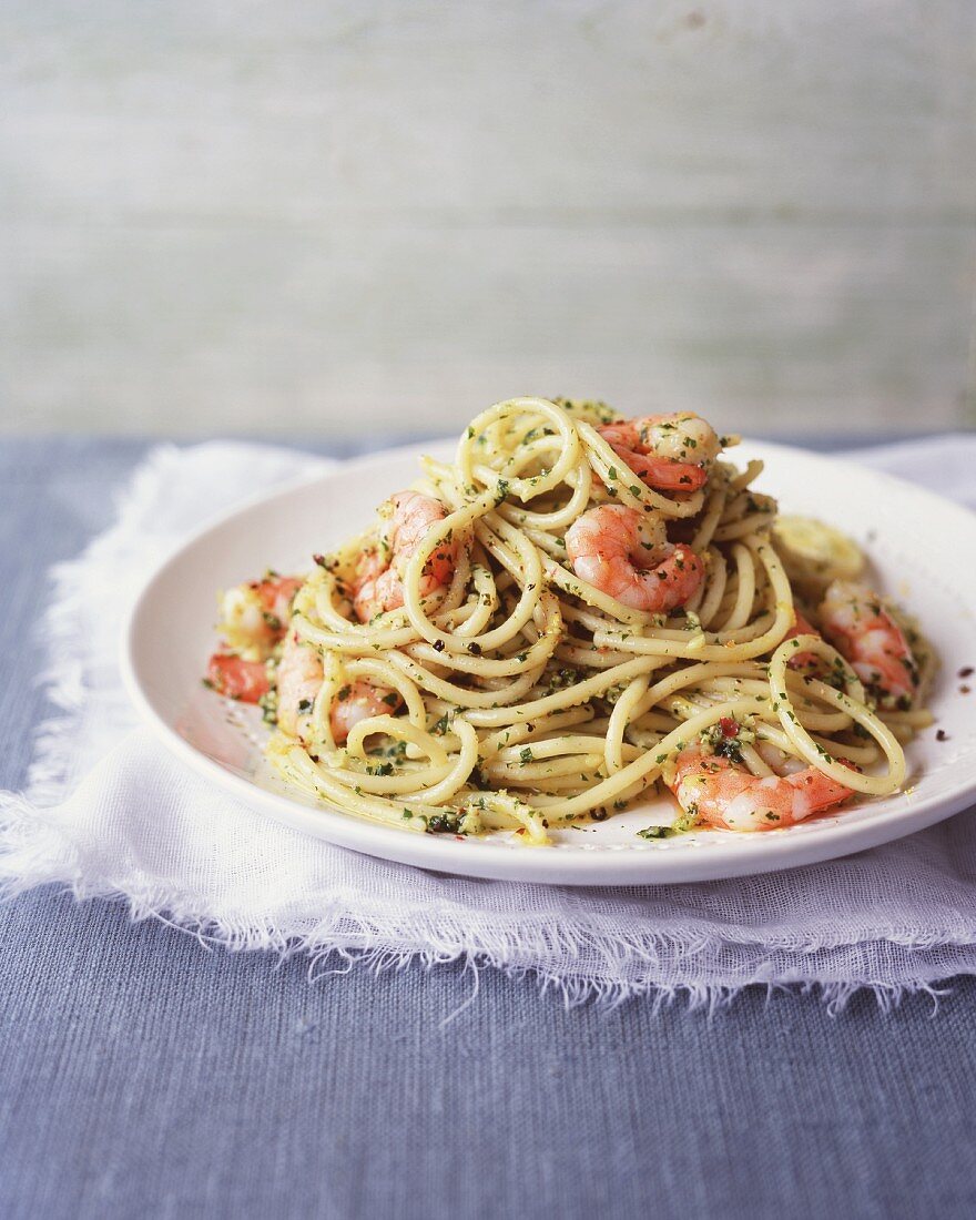 Spaghetti with almond pesto and prawns