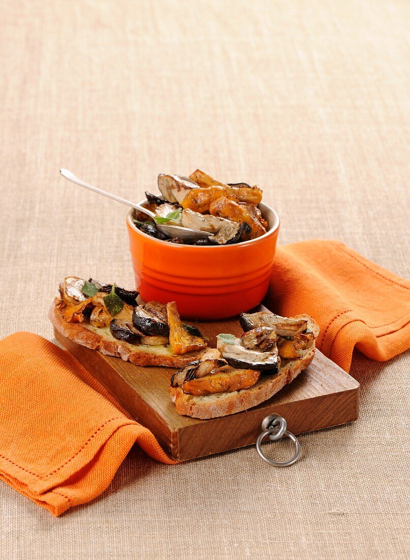 Bruschetta topped with grilled mushrooms