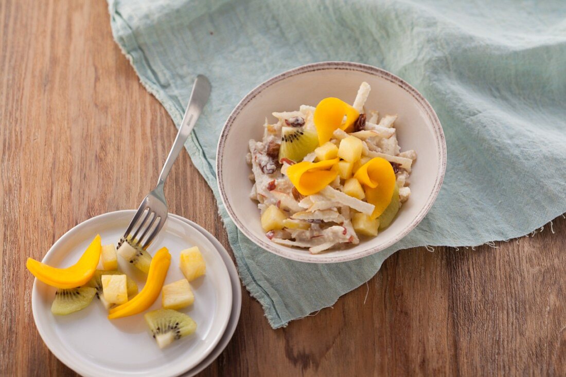 Cracked oat muesli with raisins, apple and buttermilk (post fasting)