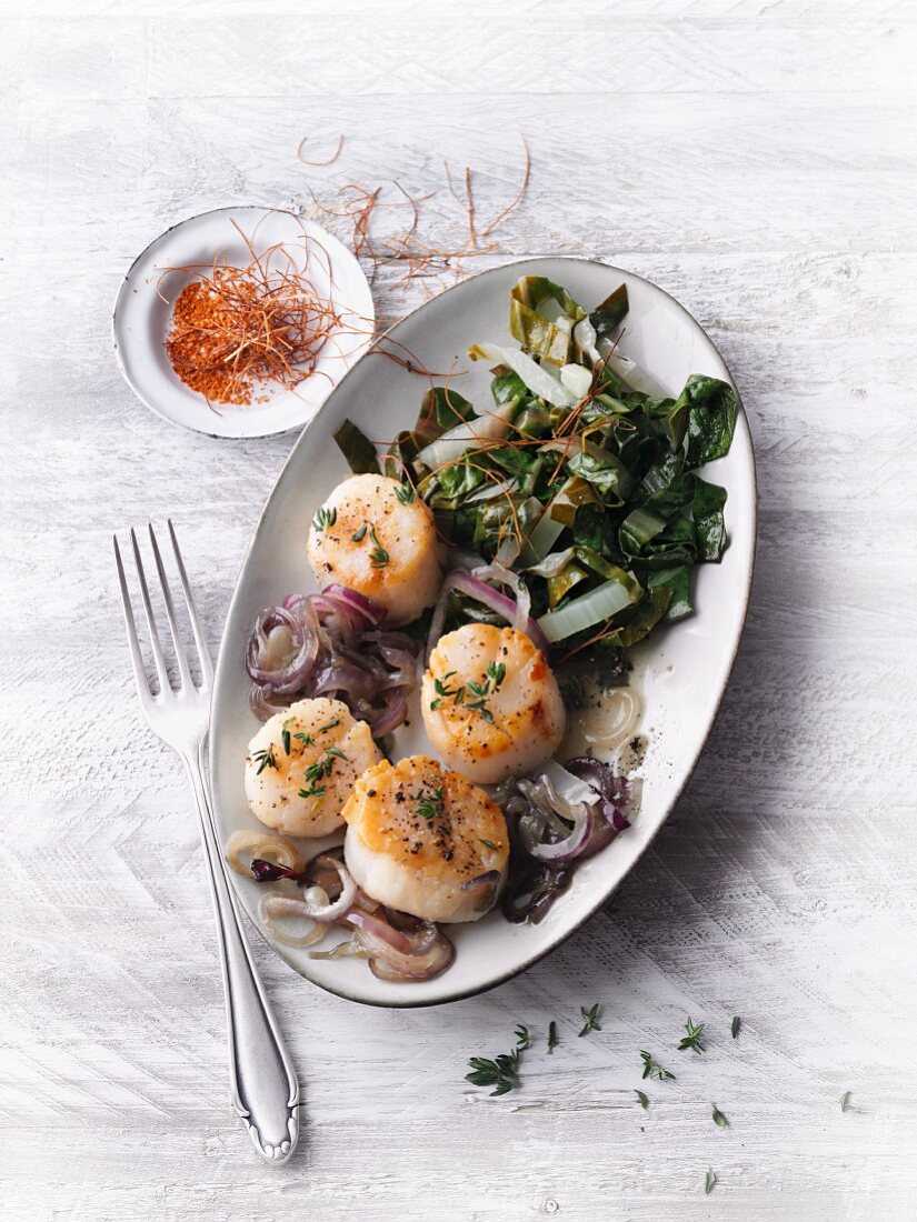 Fried scallops with chard