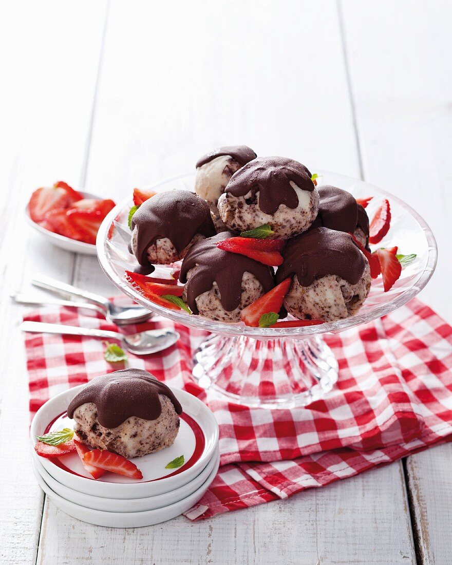 Vanilla ice cream tartufos and chocolate muffins with chocolate glaze
