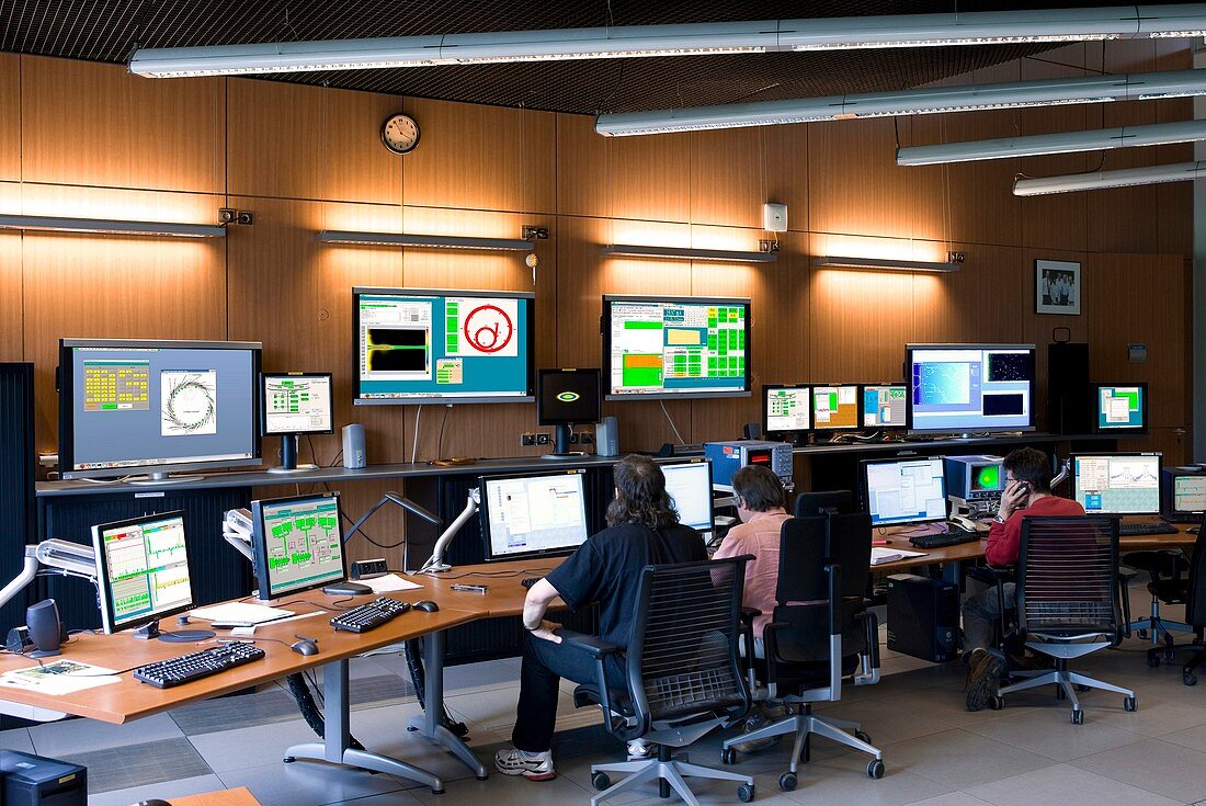 Booster synchrotron control room,ESRF