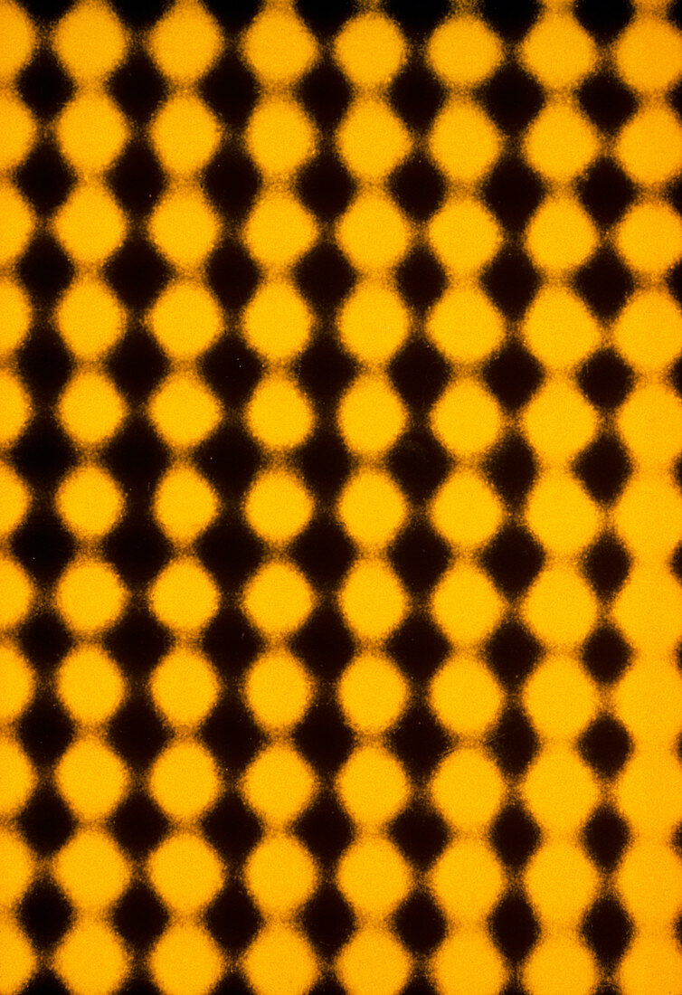 Atomic lattice of a thin gold crystal