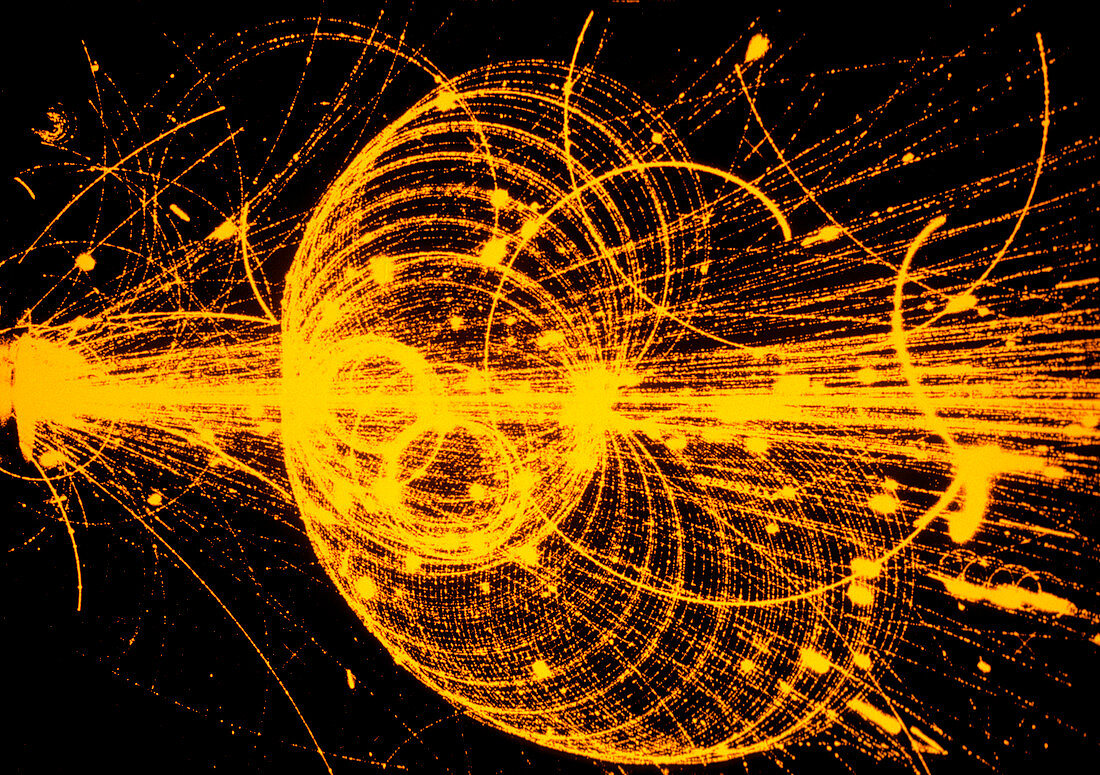 Streamer chamber photo of particle tracks