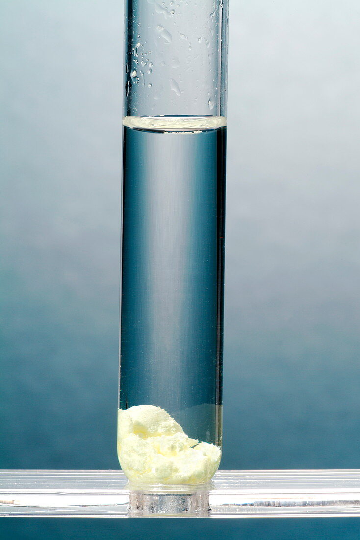 Sulphur in hydrochloric acid