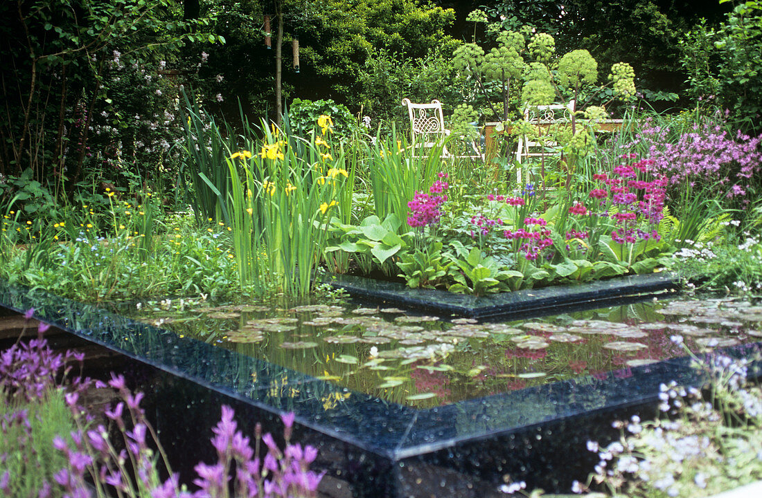 Water feature,Chelsea Flower Show 2006