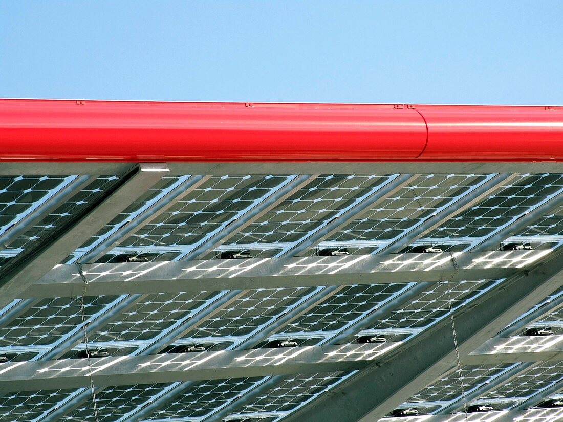 Solar-powered petrol station roof