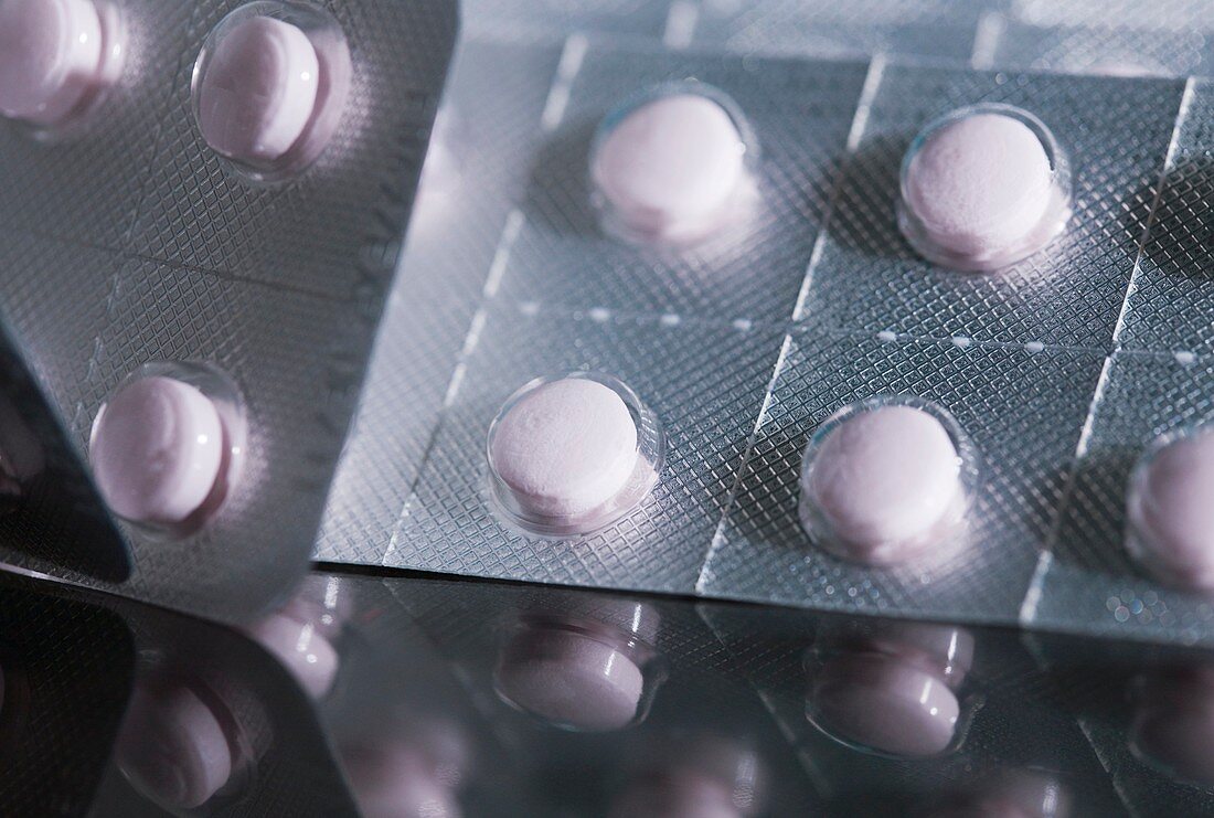 Aspirin-based cardiovascular pills