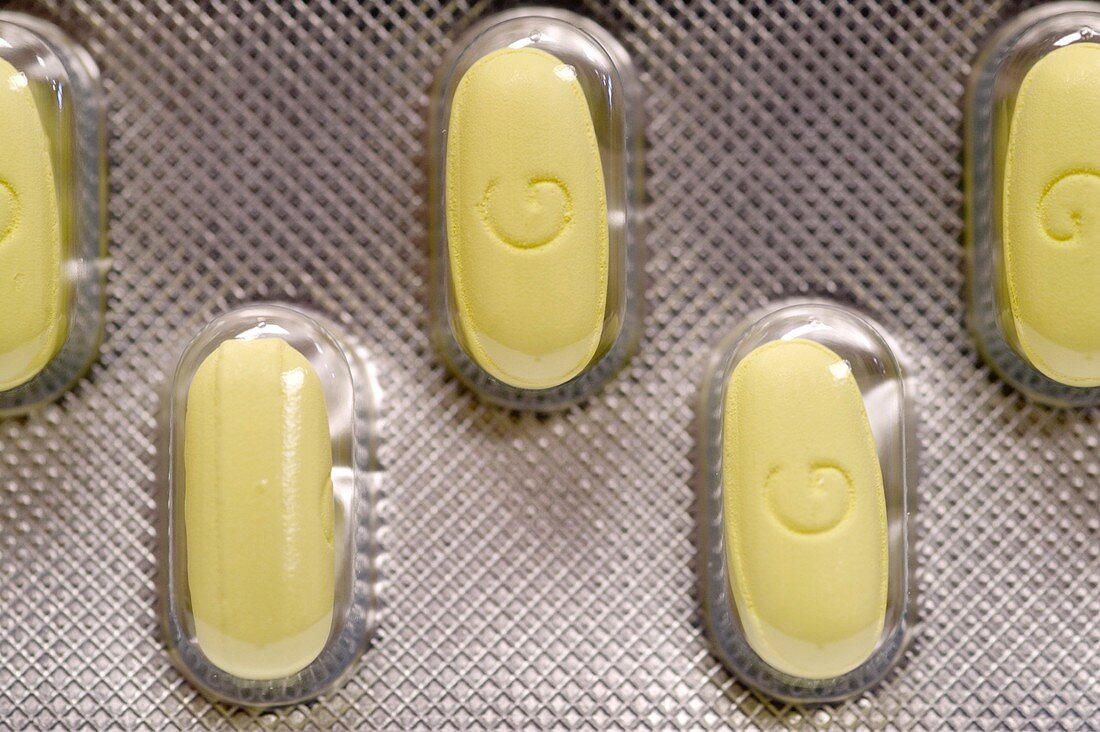 Clarithromycin antibiotic drug