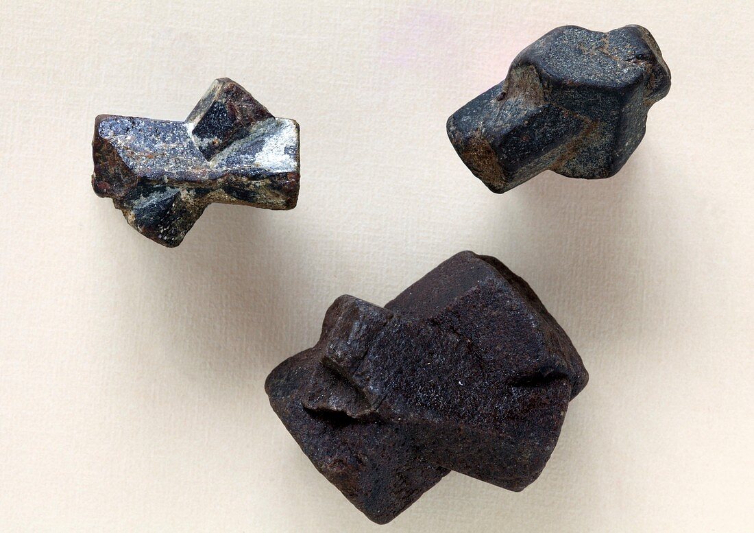 Twinned staurolite crystals