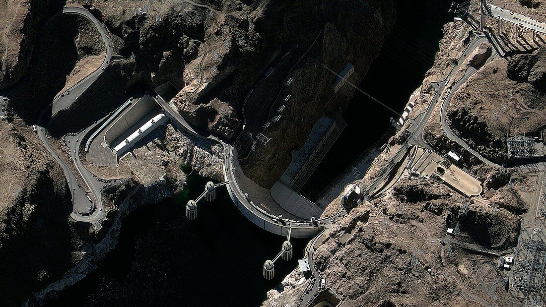 Hoover Dam,satellite image