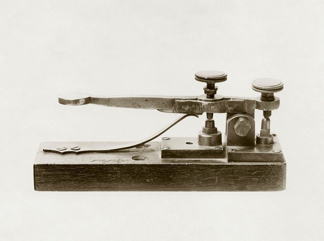 Morse telegraph key