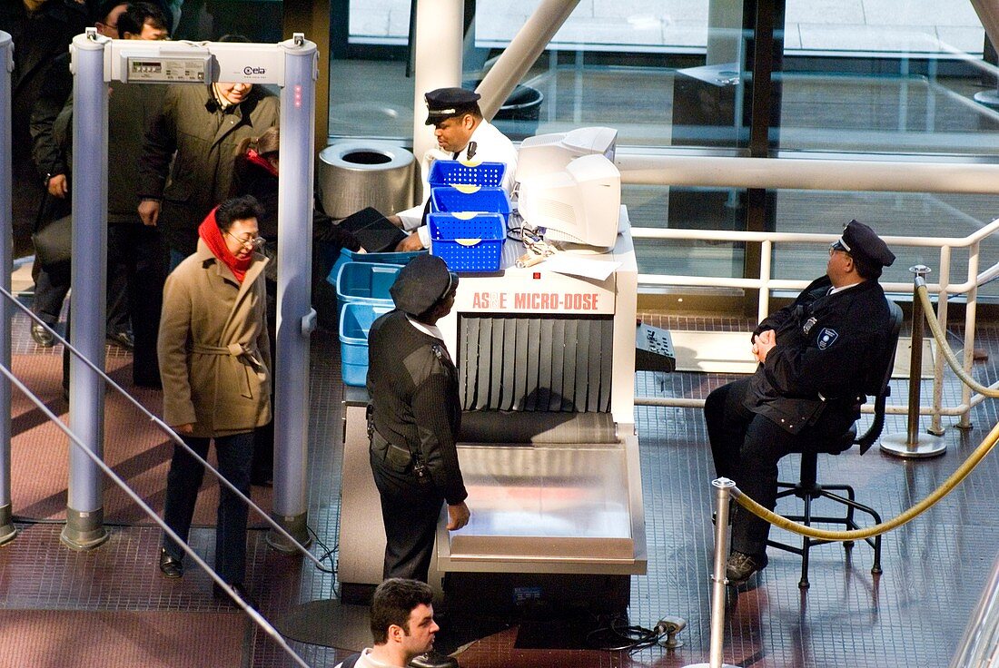 Security checks at Washington DC museum