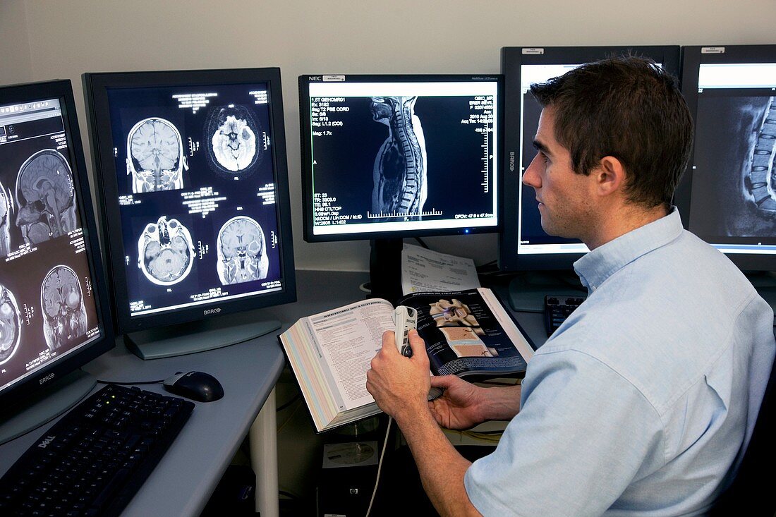 Brain and spine CT scanning