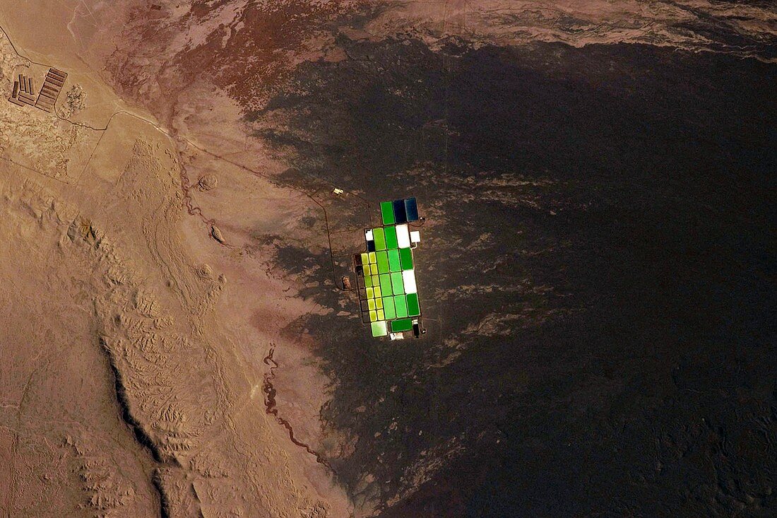 Salt ponds,Chile,ISS image