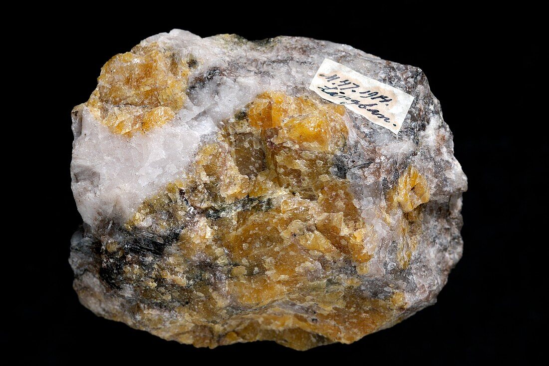 Berzeliite mineral