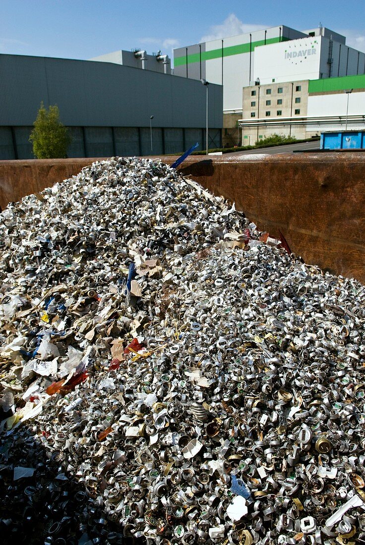 Light bulb recycling plant