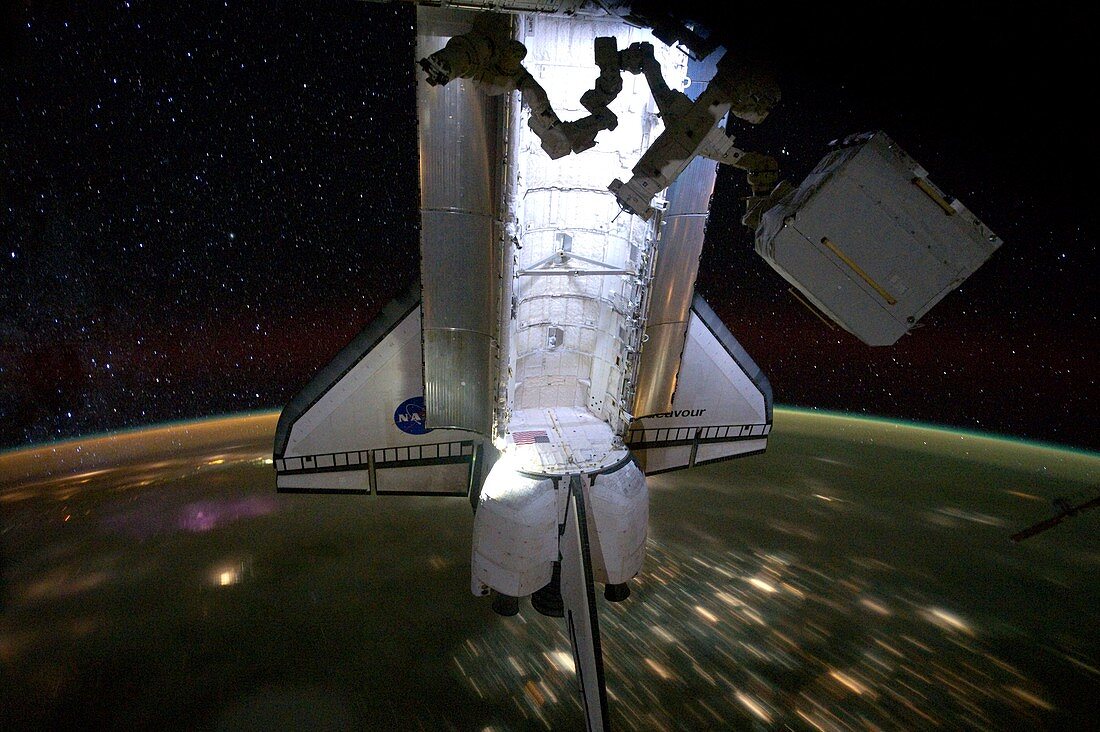 Space Shuttle Endeavour,2011