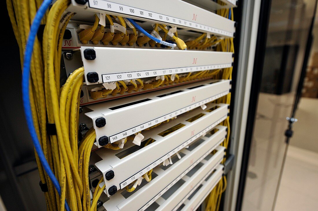 Ethernet patch panel