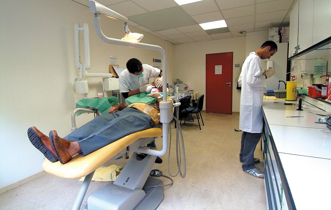 Geriatric dentistry