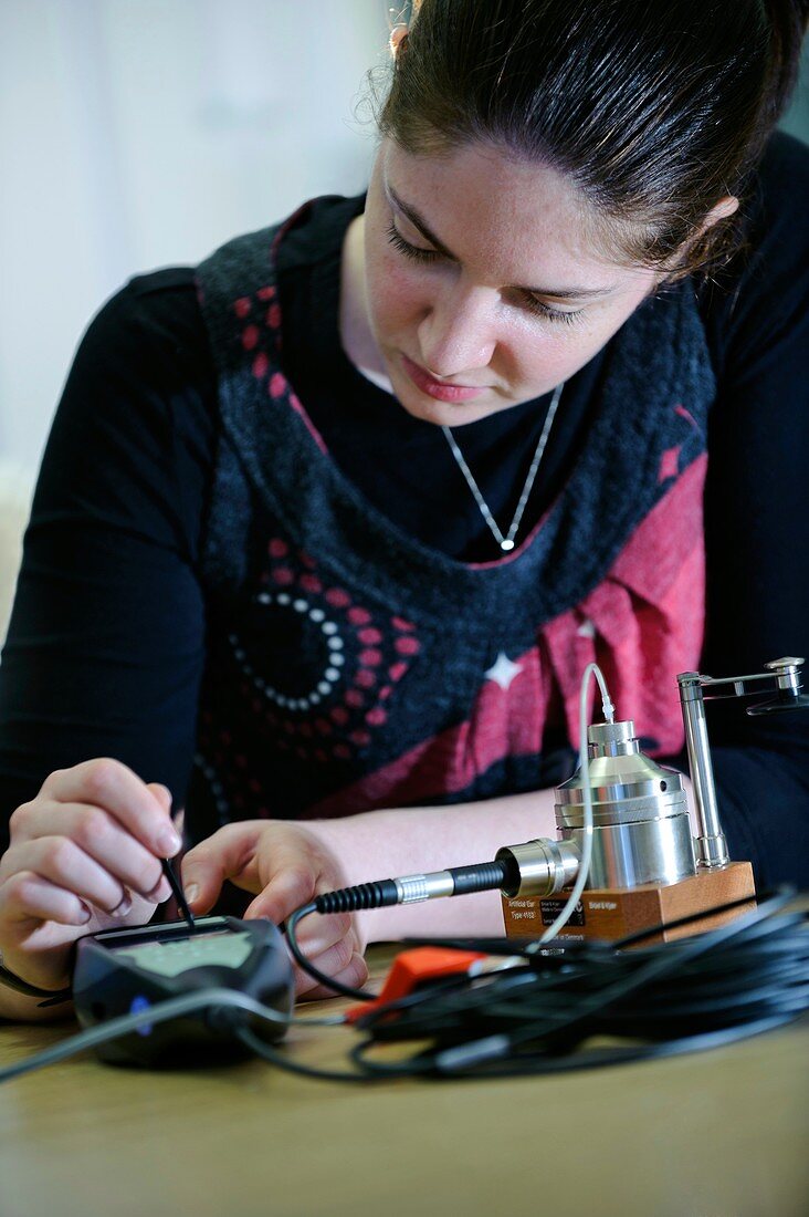 Calibrating an audiometer