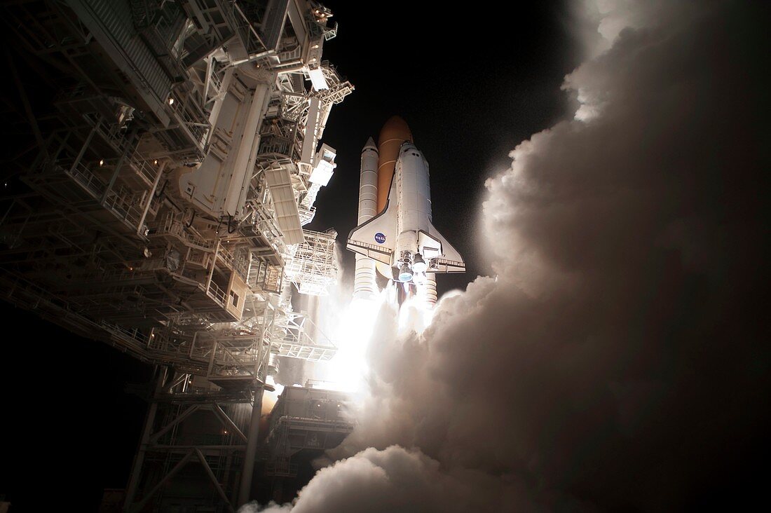 Space shuttle Discovery launch