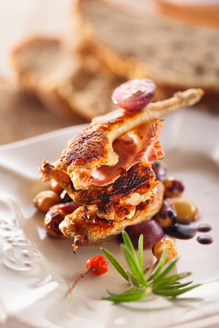 Grilled quail with bacon