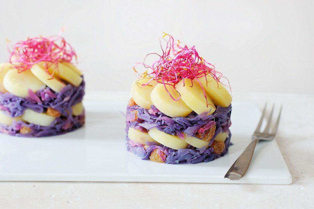 Red cabbage timbale with potatoes