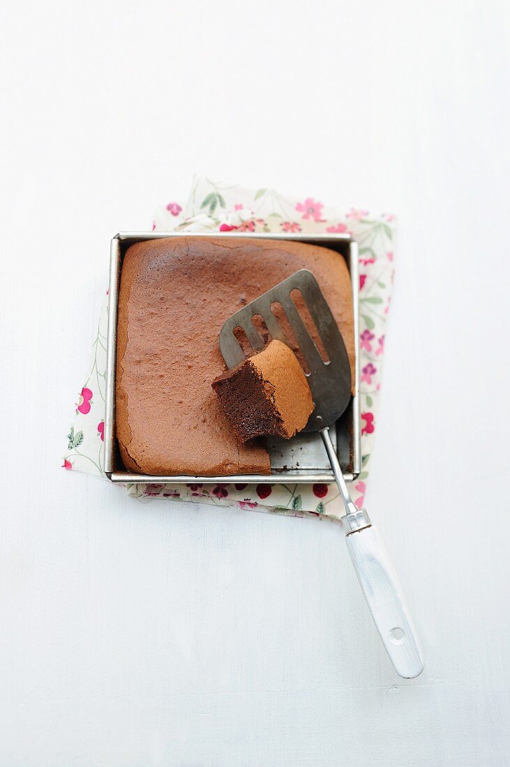 Quadratischer Schokoladenkuchen